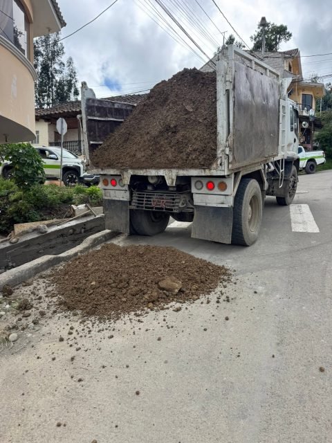 Fotografía: Adoquinado de la calle 16 de Diciembre