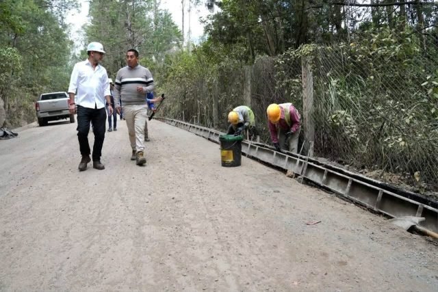 Fotografía: Adoquinado de la calle 16 de Diciembre