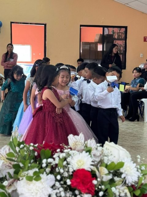Fotografía: Graduación en la Escuela Tadeo Torres