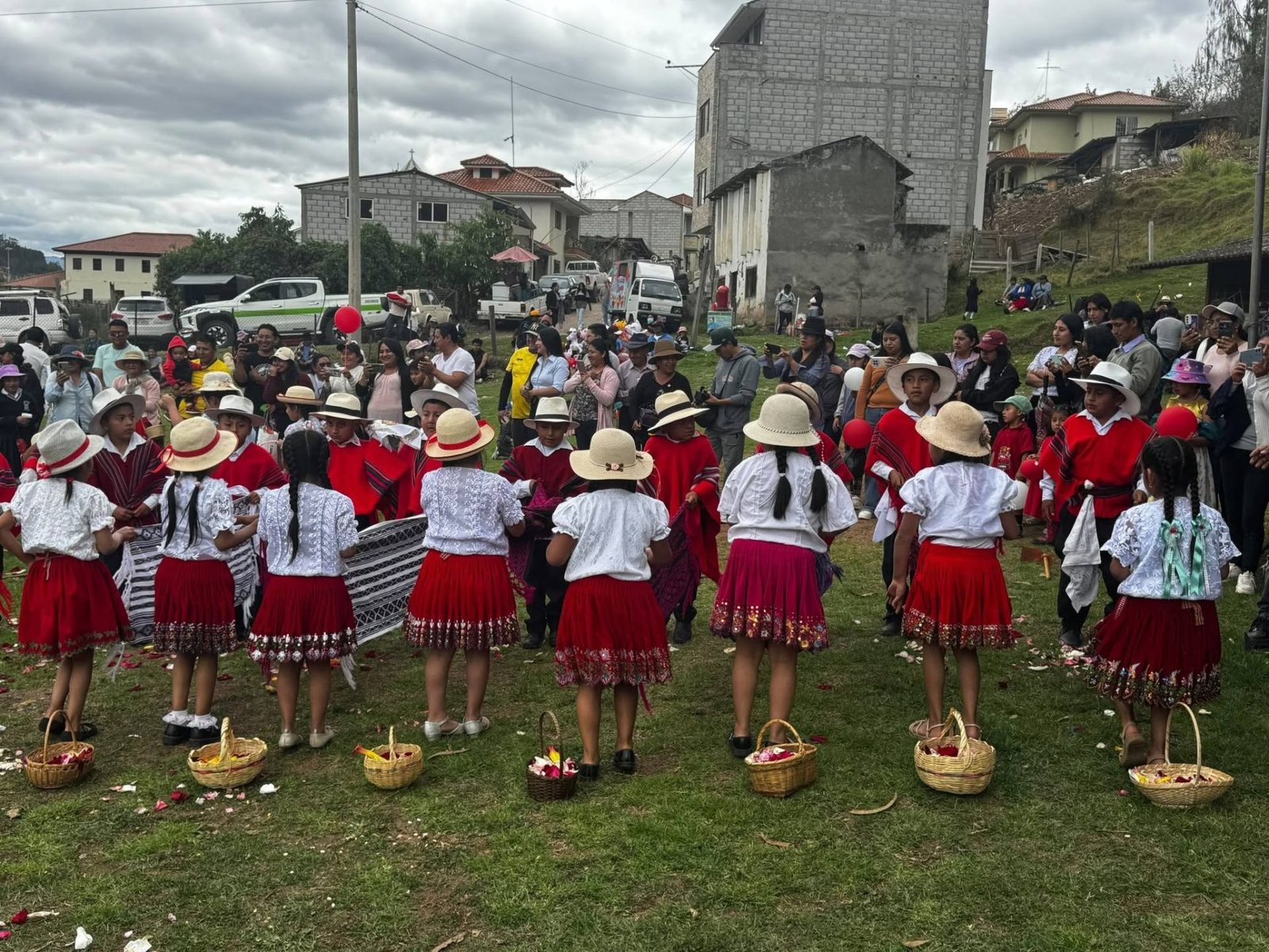 Danza tradicional en el Killa Raymi